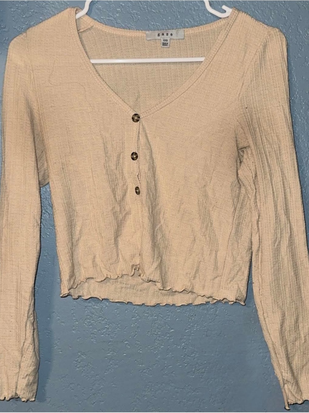 gaze Cream Ribbed V-Neck Cropped Button Cardigan